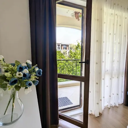 Cozy On Sunny * ساني بيتش